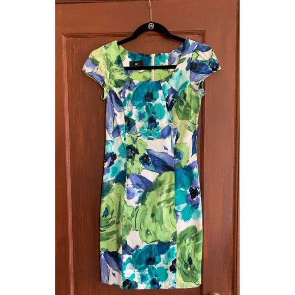 Iz Byer Dresses & Skirts - IZ Byer Dress size 3